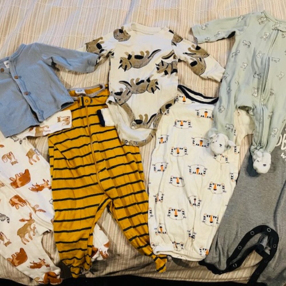 Super cute gender neutral baby bundle, almost all you need.